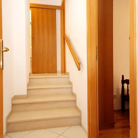 Uvala Vrbovica 9225a * Korčula